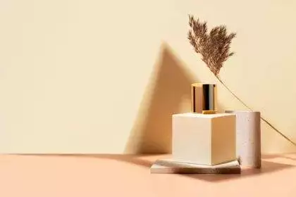 niche luxury perfumery boutique, perfume fragnance in glass vial, standing on a a podium made